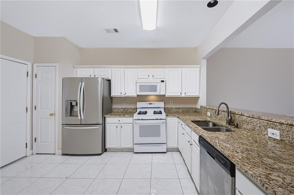 3601 Gainesway Trace Property Photo 10