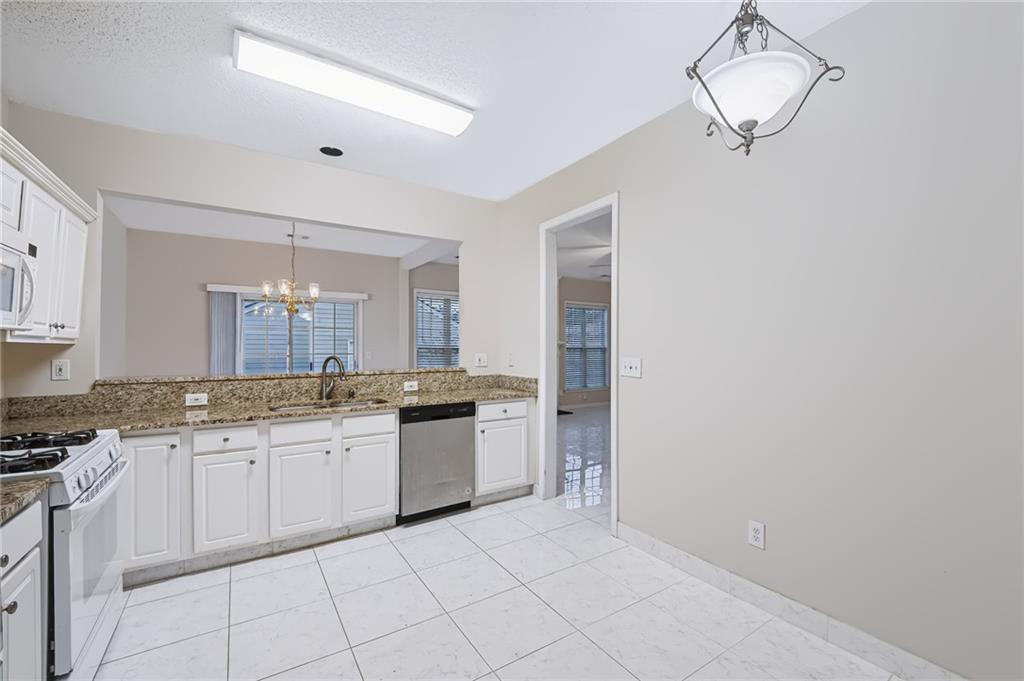3601 Gainesway Trace Property Photo 11