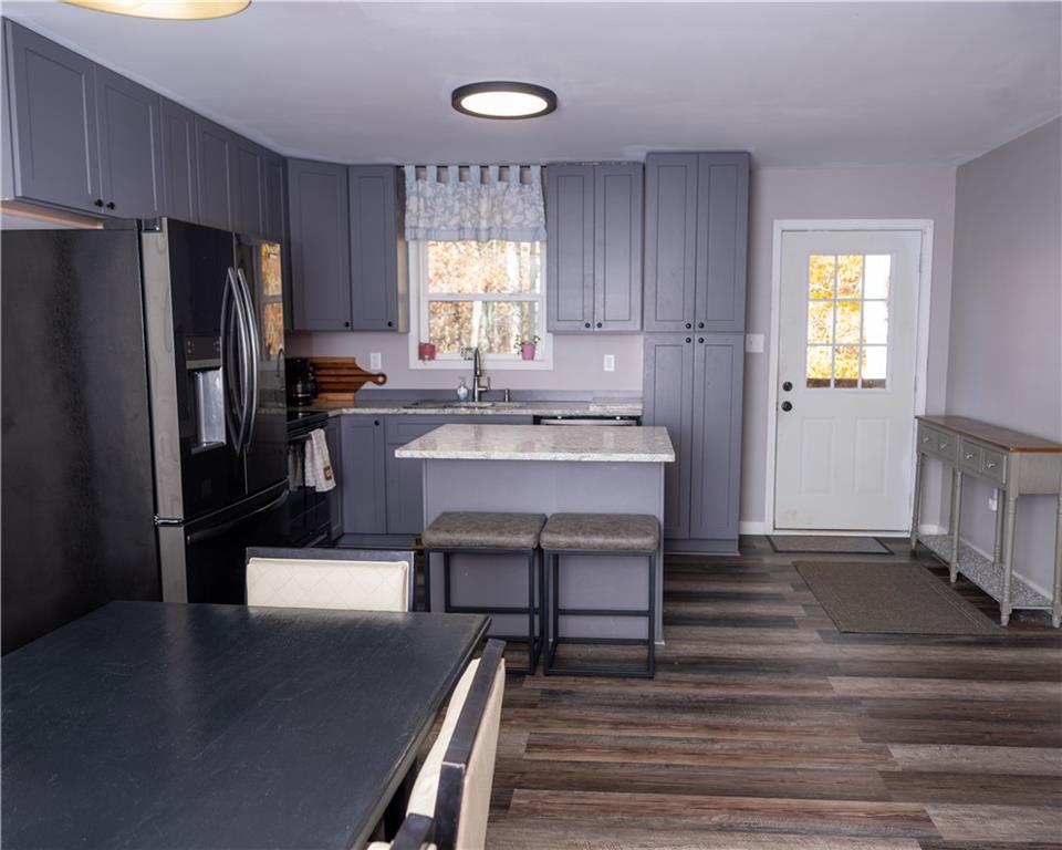 444 Emperor Drive Property Photo 3