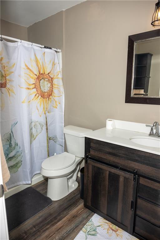 444 Emperor Drive Property Photo 10
