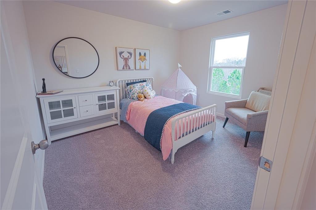 243 Kinsale Drive Property Photo 4