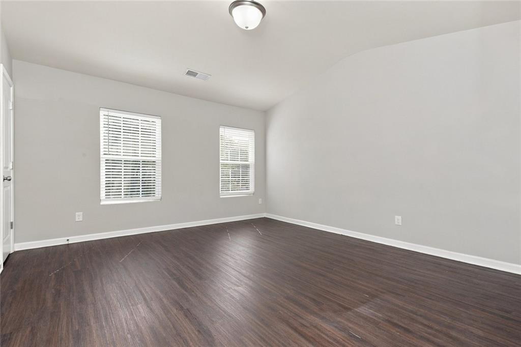 1535 Hydrangea Lane Property Photo 11