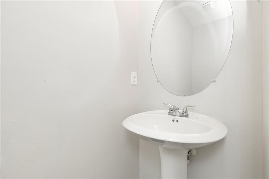1535 Hydrangea Lane Property Photo 18