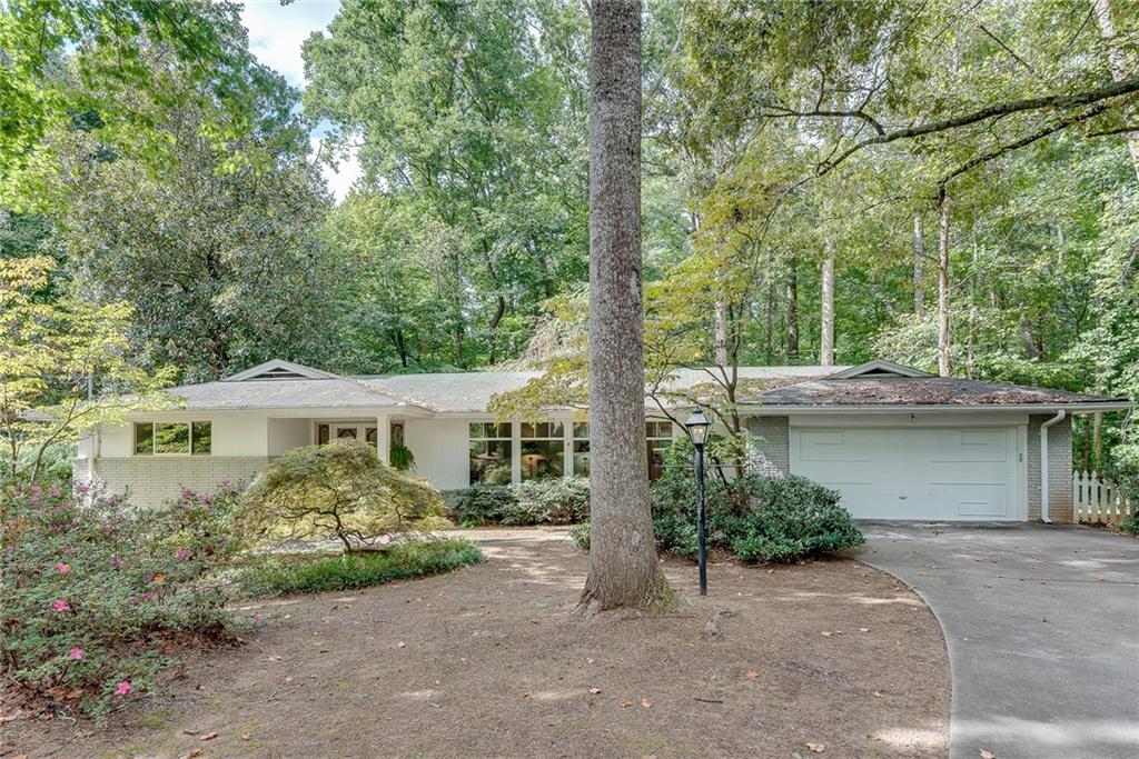 1800 Angelique Drive Property Photo 1