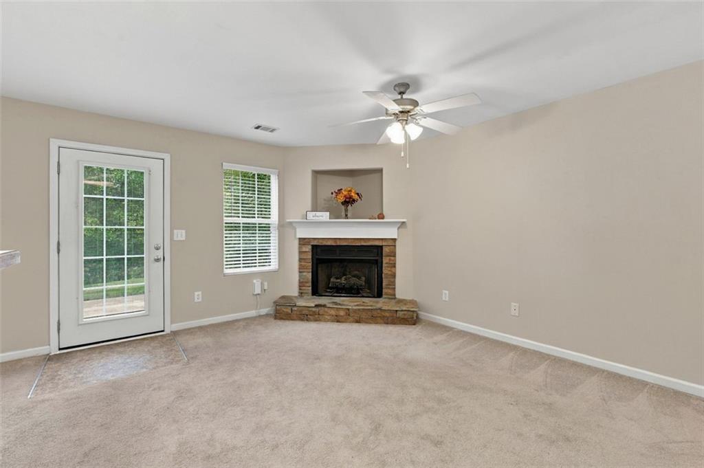 1436 Box Circle Property Photo 7
