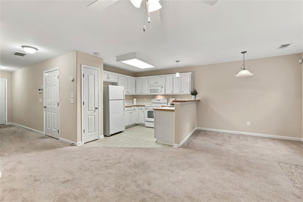 1436 Box Circle Property Photo 9