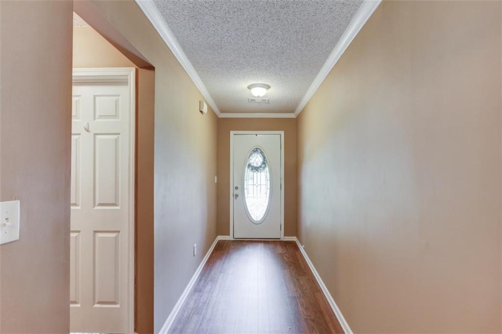 720 Overlook Drive Property Photo 4