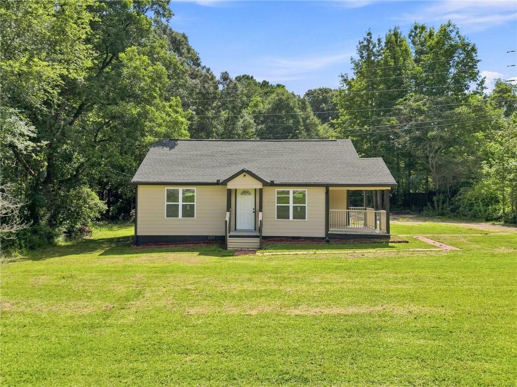 1061 Highway 3 N Property Photo 1