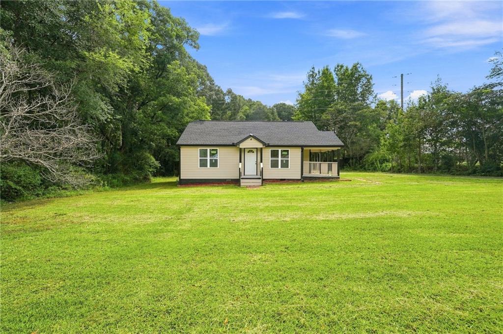 1061 Highway 3 N Property Photo 2