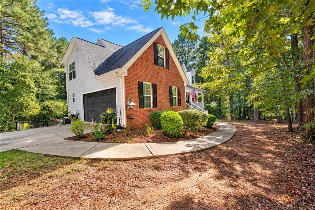 200 Cecil Way Property Photo 2