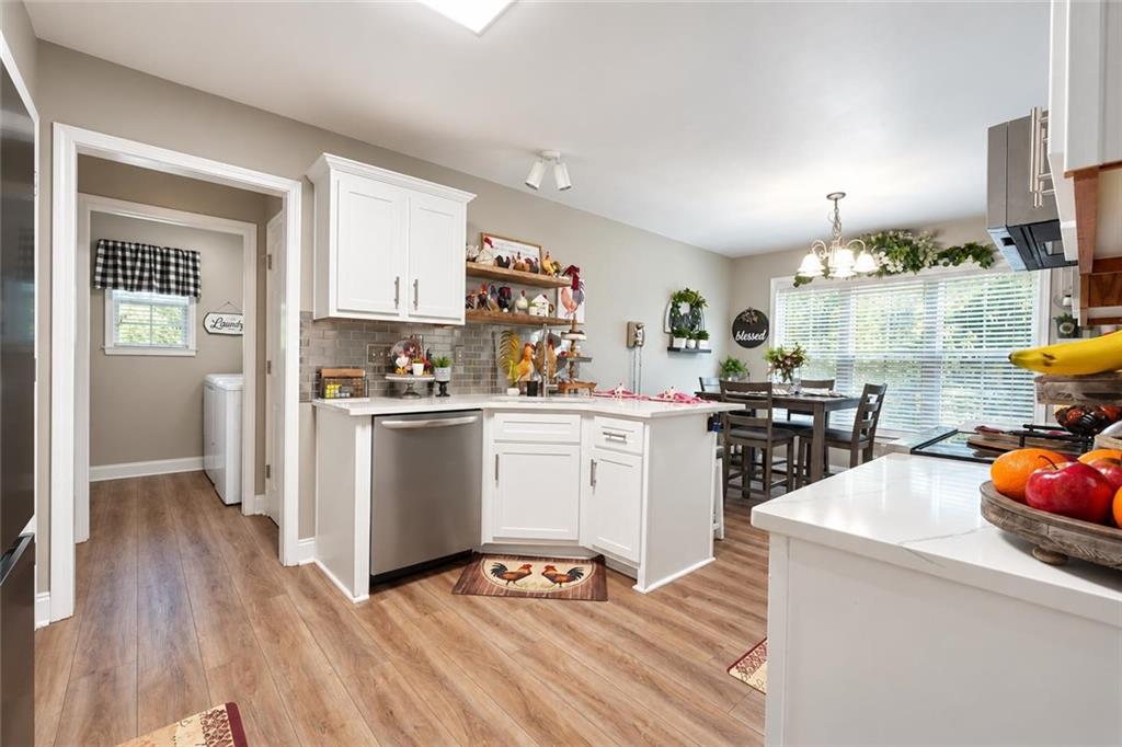 200 Cecil Way Property Photo 21