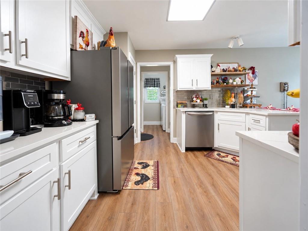 200 Cecil Way Property Photo 24