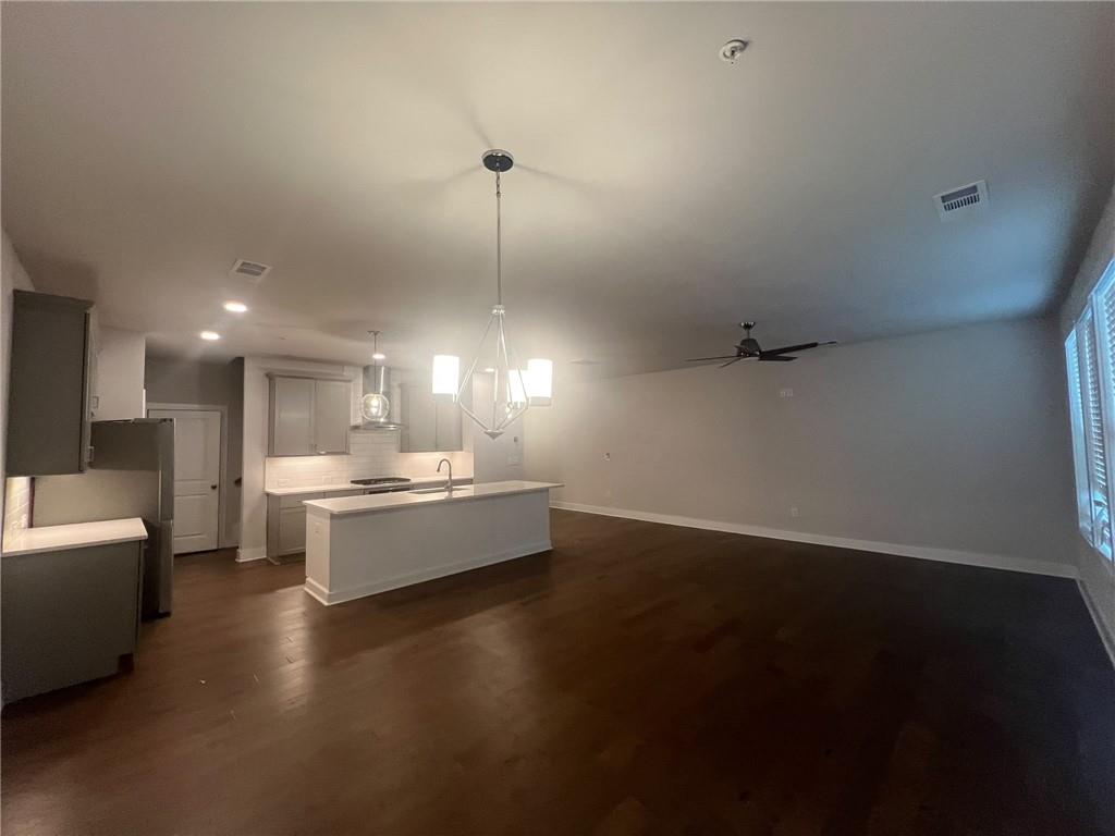 1244 Willowcrest Way Property Photo 4