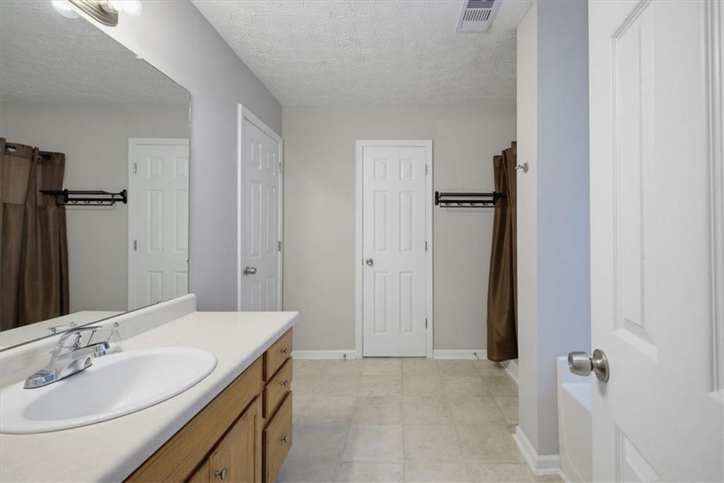 395 Oak Hill Dr Property Photo 22
