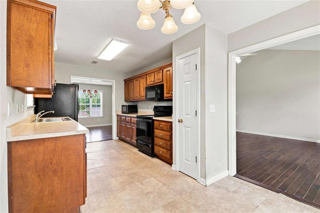 10 Seay Drive Property Photo 15