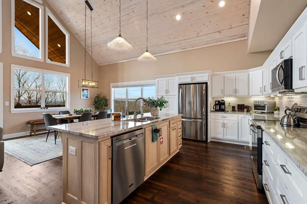 1016 Twisted Oak Road Property Photo 19