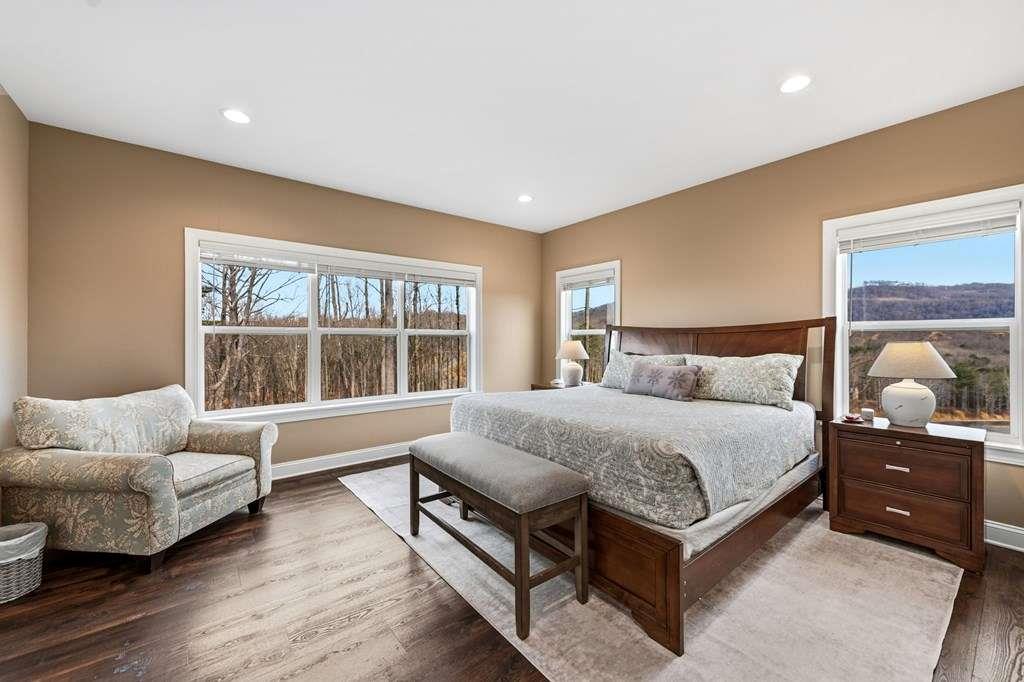 1016 Twisted Oak Road Property Photo 29