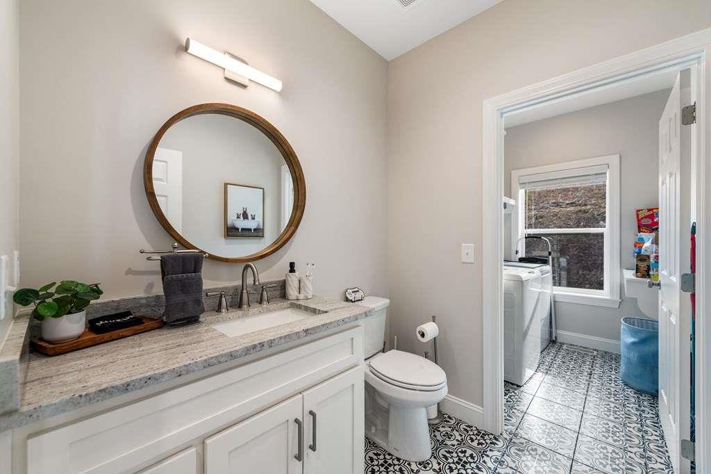 1016 Twisted Oak Road Property Photo 35