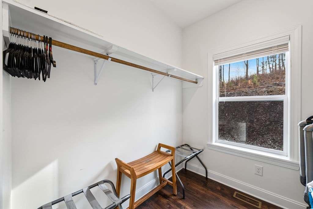 1016 Twisted Oak Road Property Photo 39