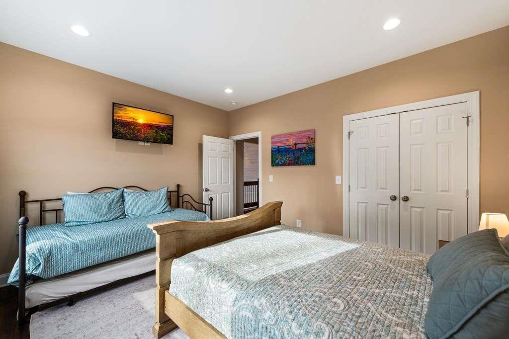 1016 Twisted Oak Road Property Photo 42