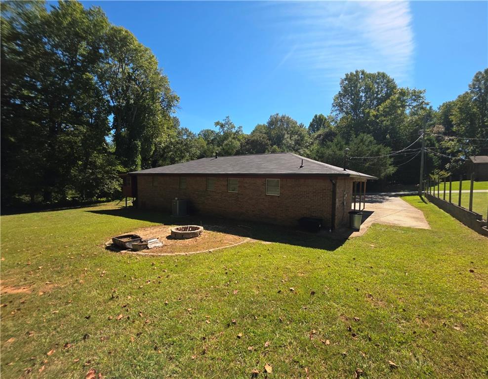 223 Lakeview Drive Property Photo 9