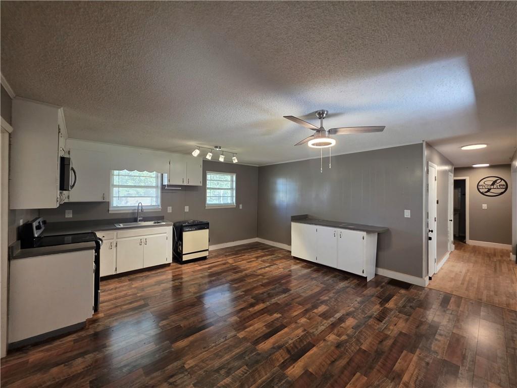 223 Lakeview Drive Property Photo 15