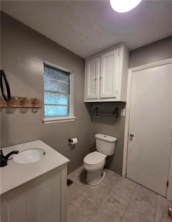 223 Lakeview Drive Property Photo 24