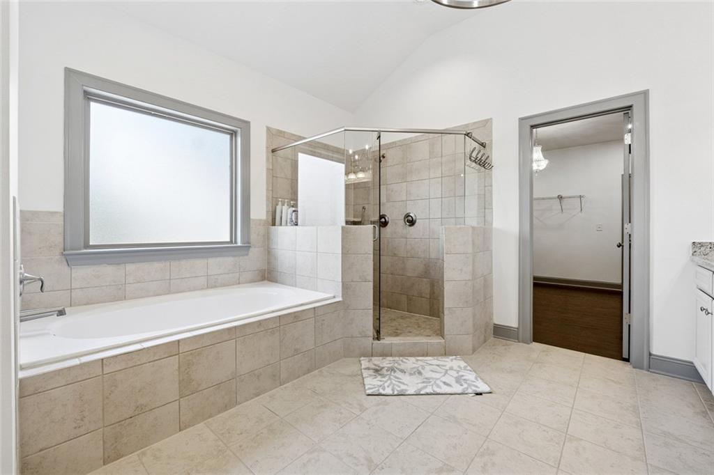4530 Point Rock Drive Property Photo 14