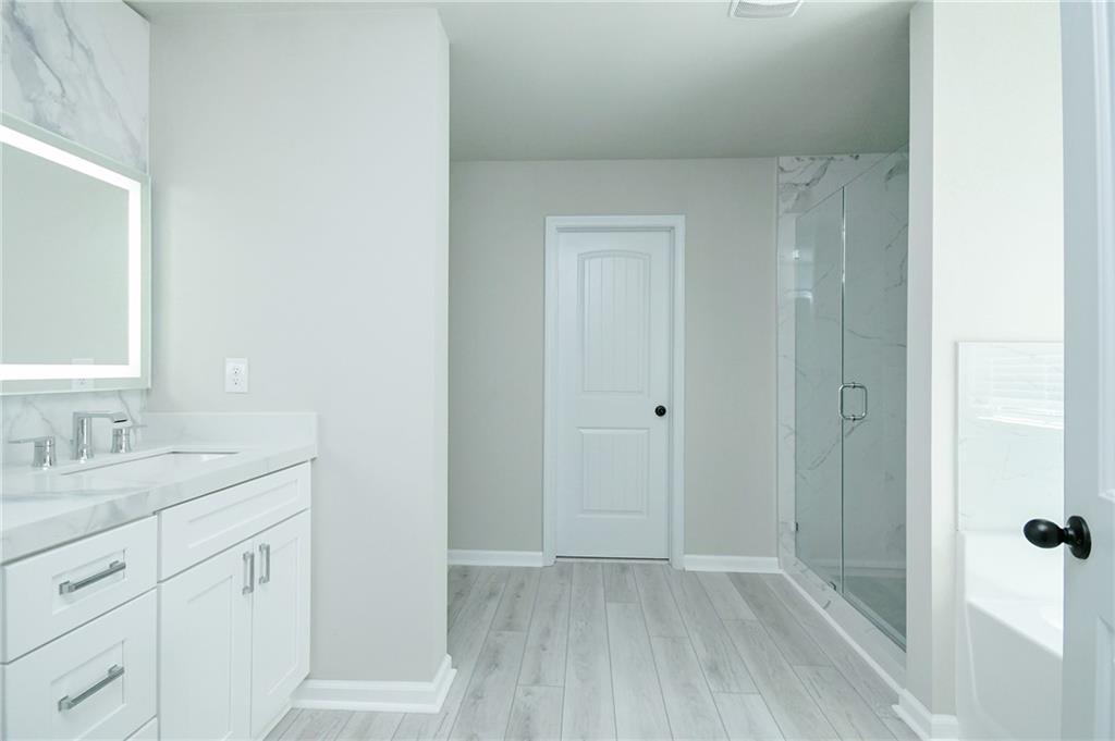 2288 Elise Way Property Photo 23
