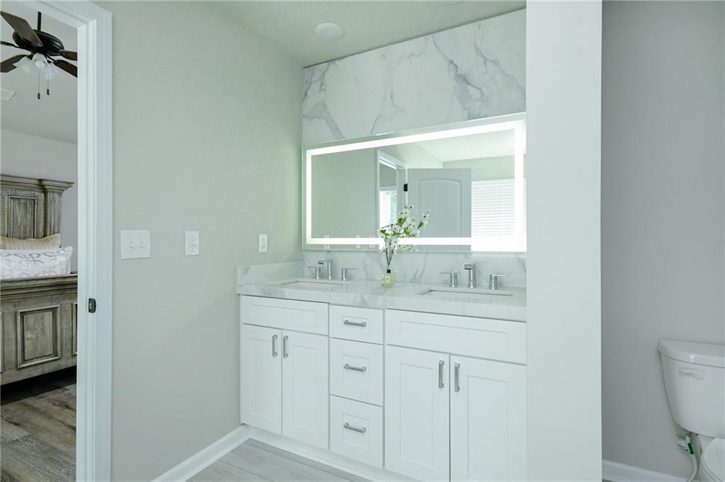 2288 Elise Way Property Photo 24