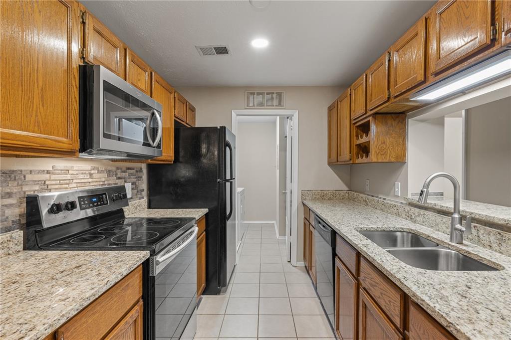 408 Warm Springs Circle Property Photo 2