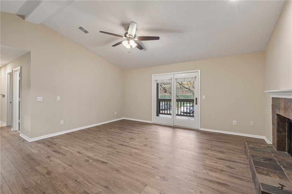 408 Warm Springs Circle Property Photo 8