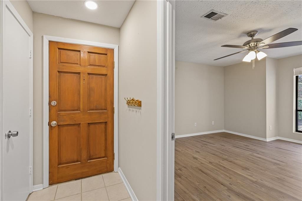 408 Warm Springs Circle Property Photo 20