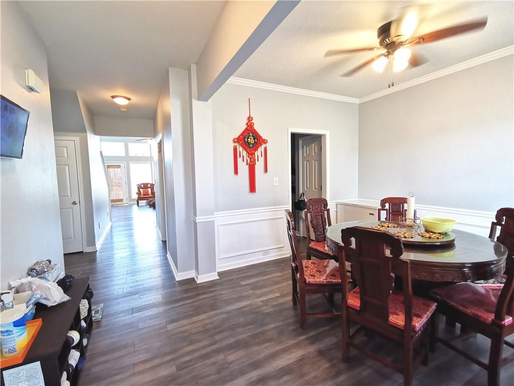 1913 Executive Drive Property Photo 5