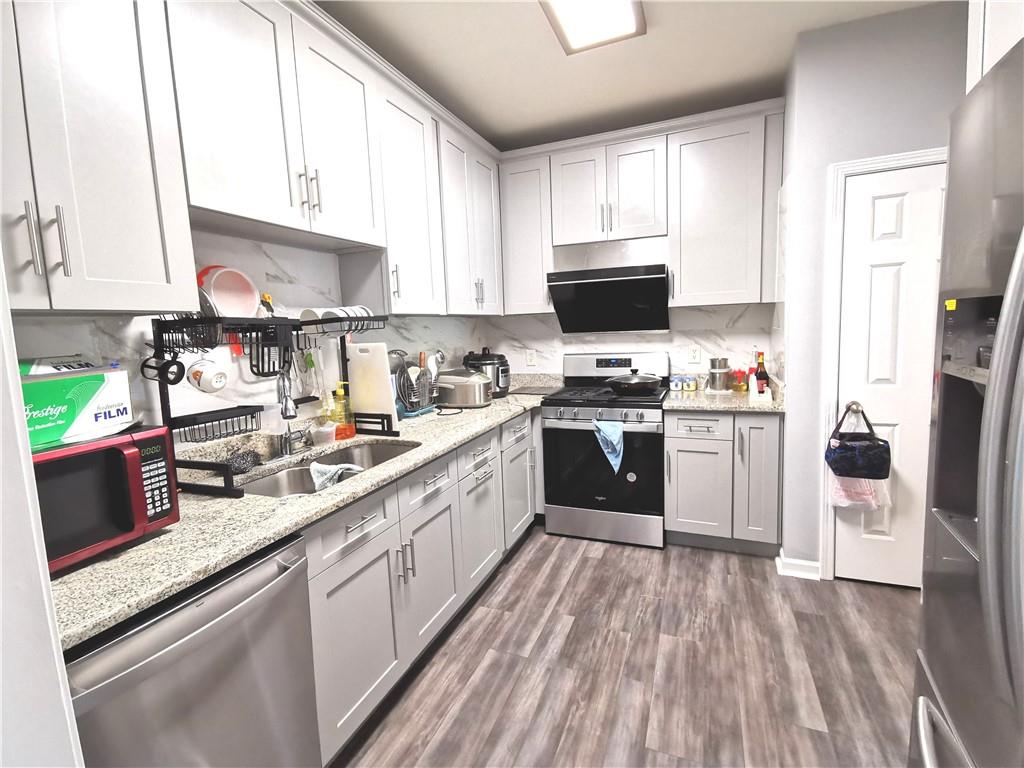 1913 Executive Drive Property Photo 10