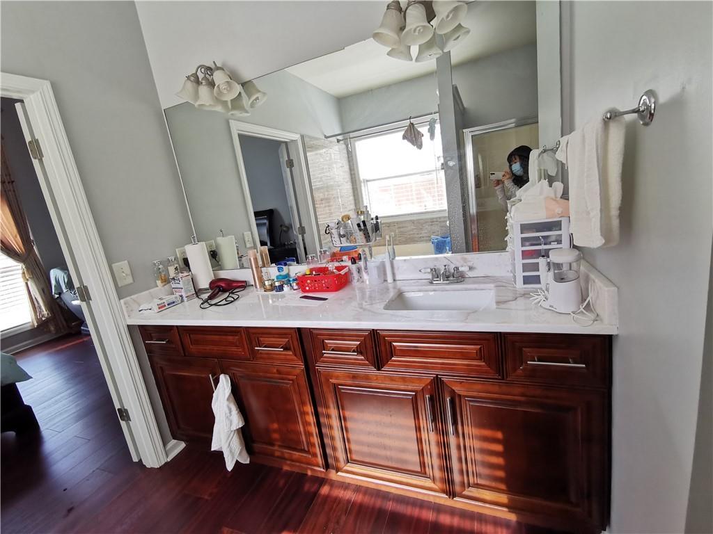 1913 Executive Drive Property Photo 24