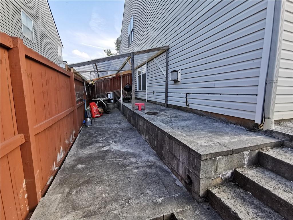1913 Executive Drive Property Photo 36