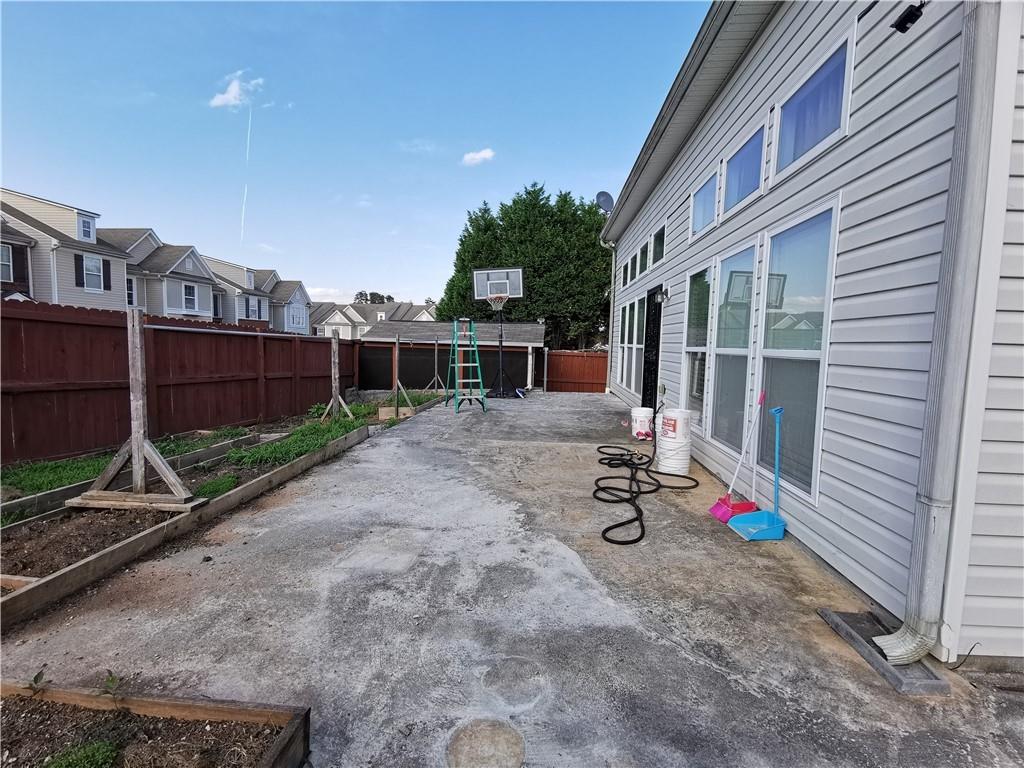 1913 Executive Drive Property Photo 39