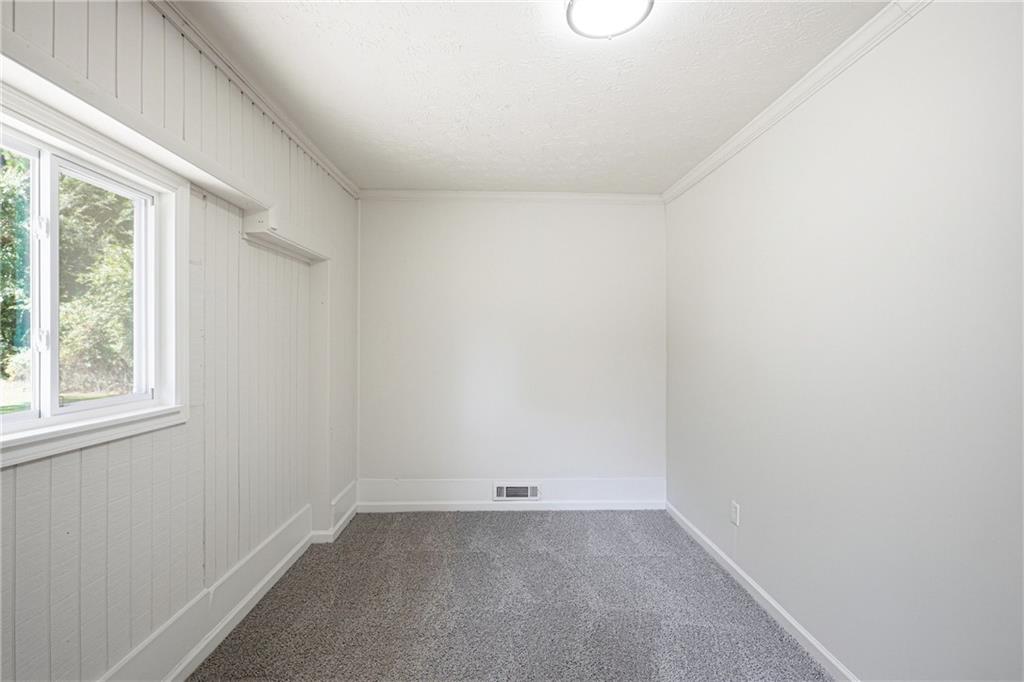 30 Roberts Lane Property Photo 15