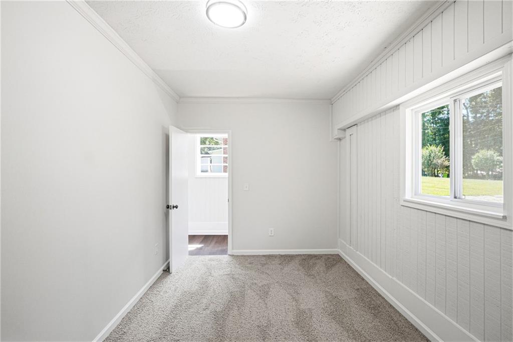 30 Roberts Lane Property Photo 16