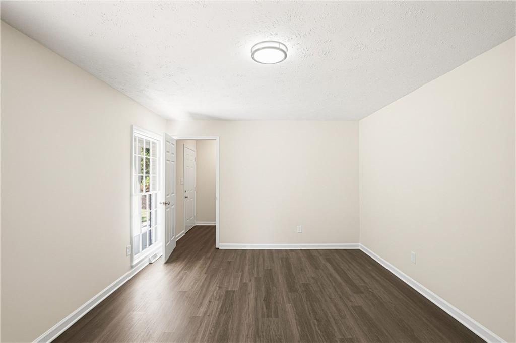 30 Roberts Lane Property Photo 22