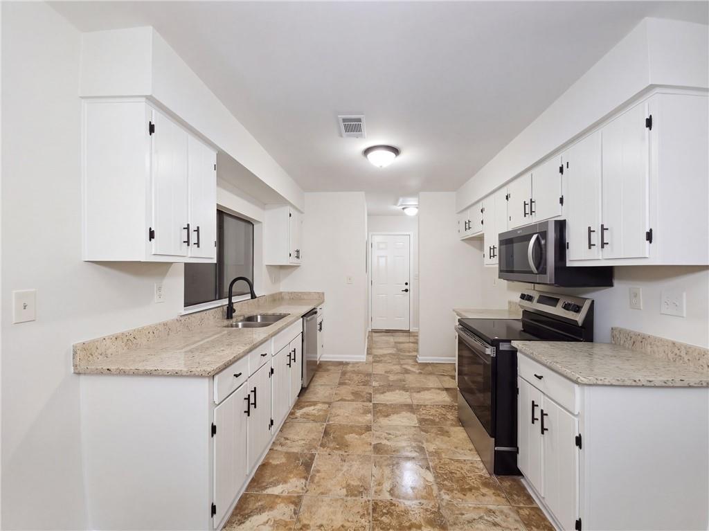 3118 Caliente Lane Property Photo 2