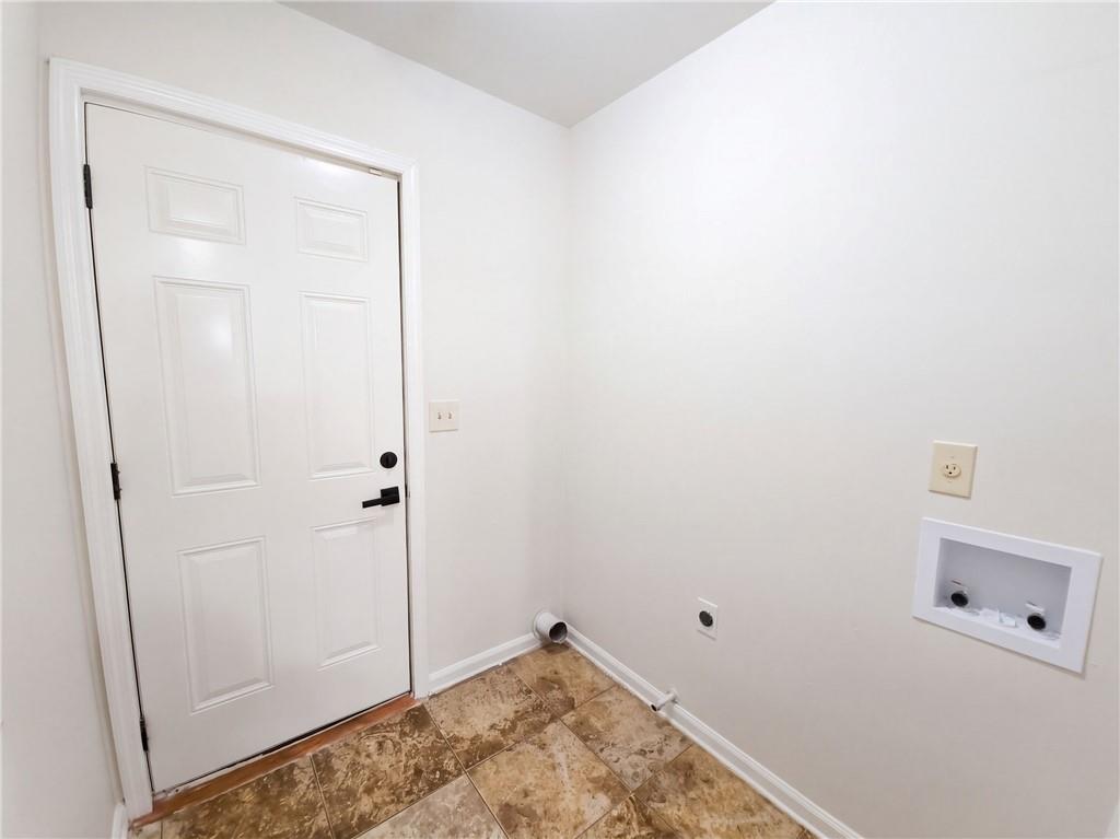 3118 Caliente Lane Property Photo 10