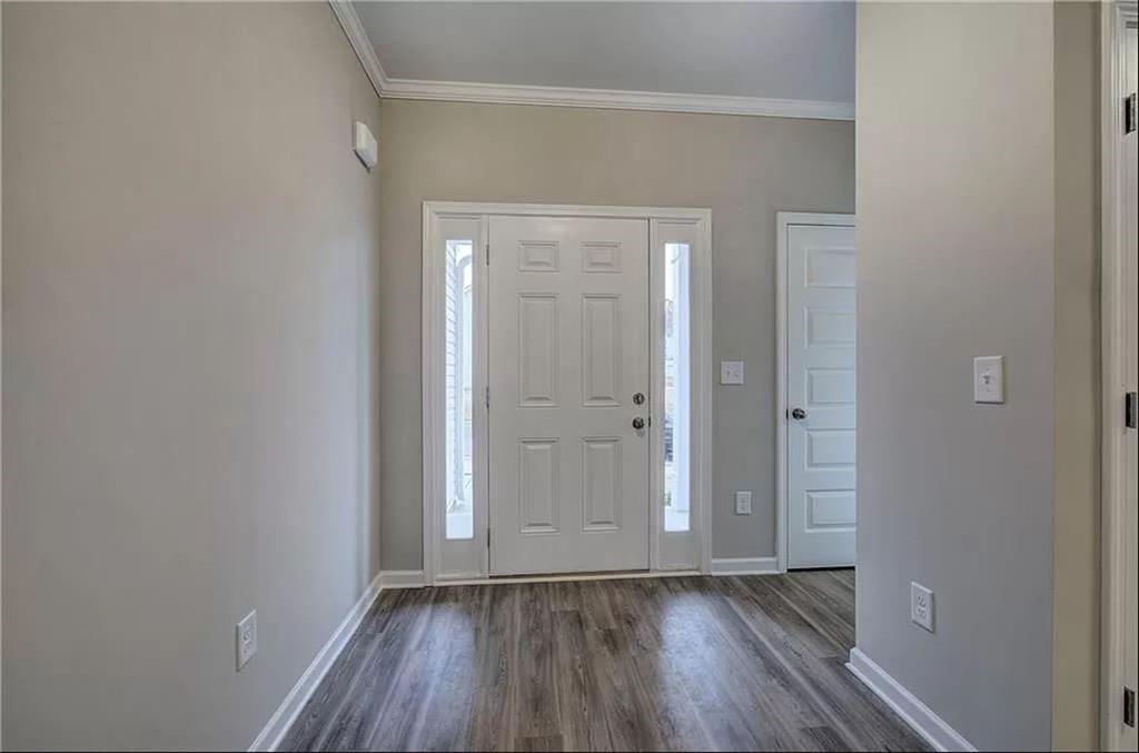 305 Melody Lane Ne Property Photo 2