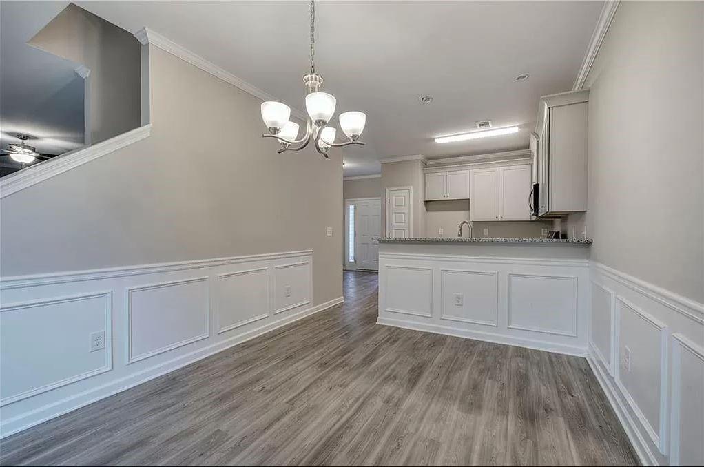 305 Melody Lane Ne Property Photo 8