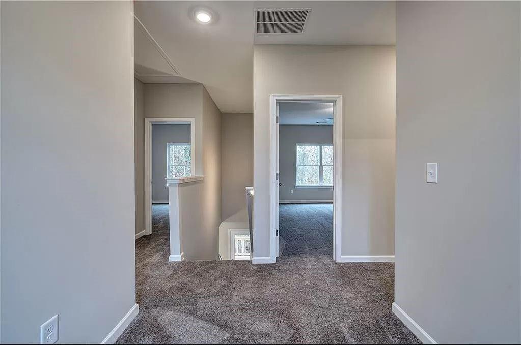305 Melody Lane Ne Property Photo 15