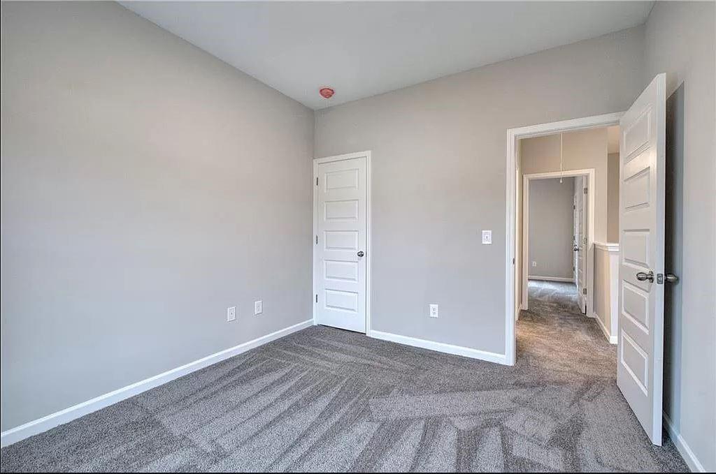 305 Melody Lane Ne Property Photo 25