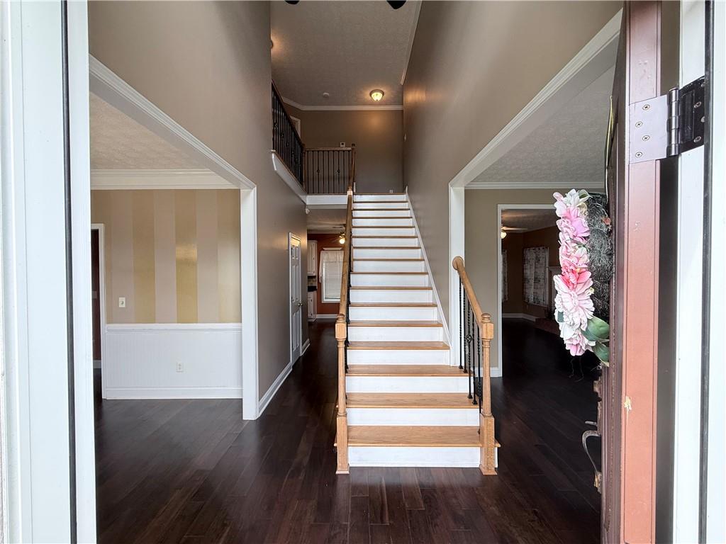 209 Ashley Drive Property Photo 5