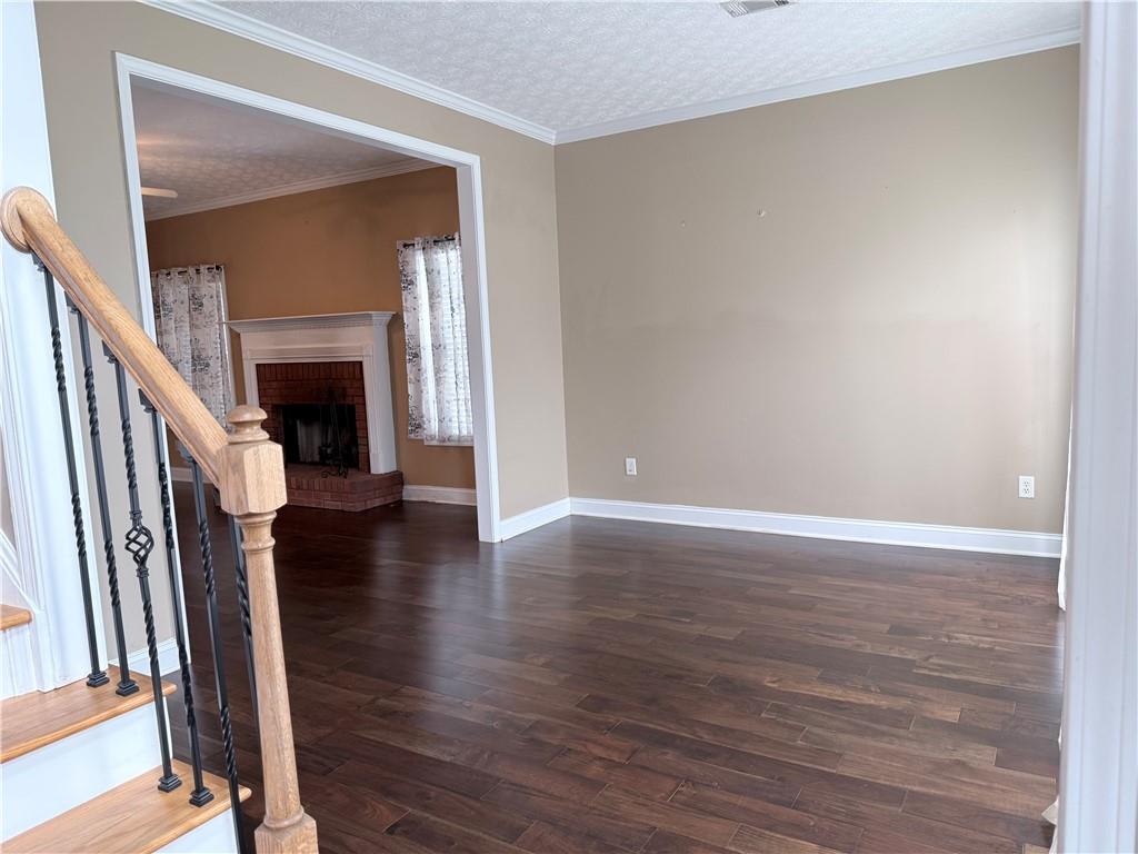 209 Ashley Drive Property Photo 6