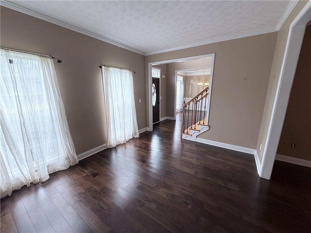 209 Ashley Drive Property Photo 7